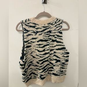 Knit vest zebra pattern (cream and dark green)